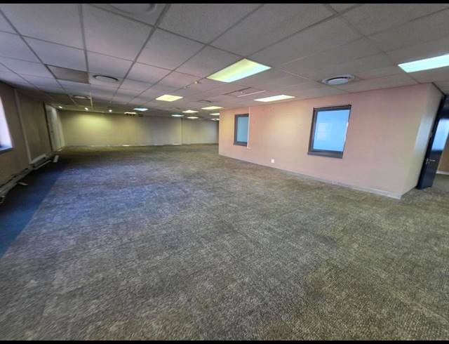 BUSINESS PROPERTY TO RENT IN MENLYN